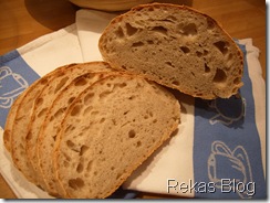 Rekas Sauerteigbrot für den World Bread Day 16 10 09 (3)